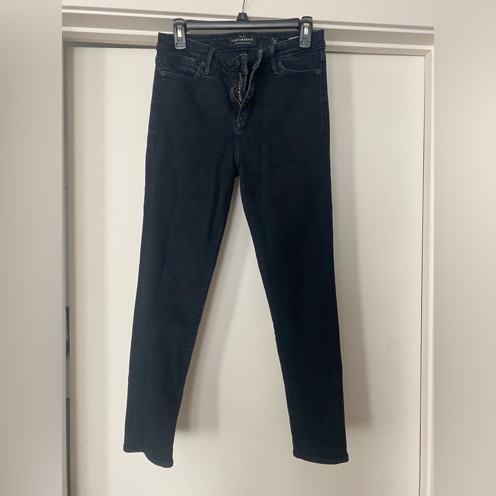 Black, high waisted, skinny leg  lucky jeans
